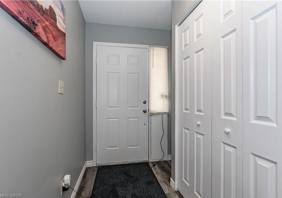 111-traynor-avenue-kitchener-ontario-40859983