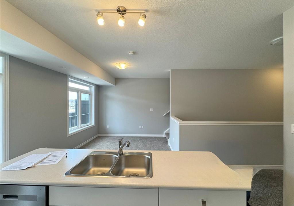 76-lomond-lane-kitchener-ontario-40859984