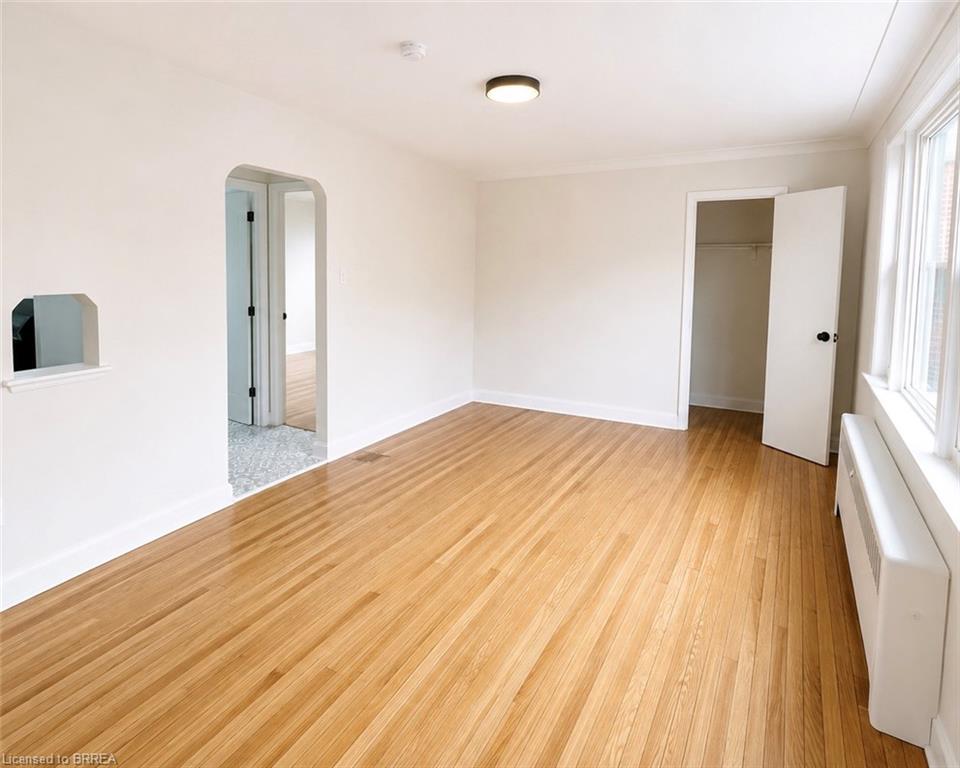 11-sheridan-street-brantford-ontario-40859994
