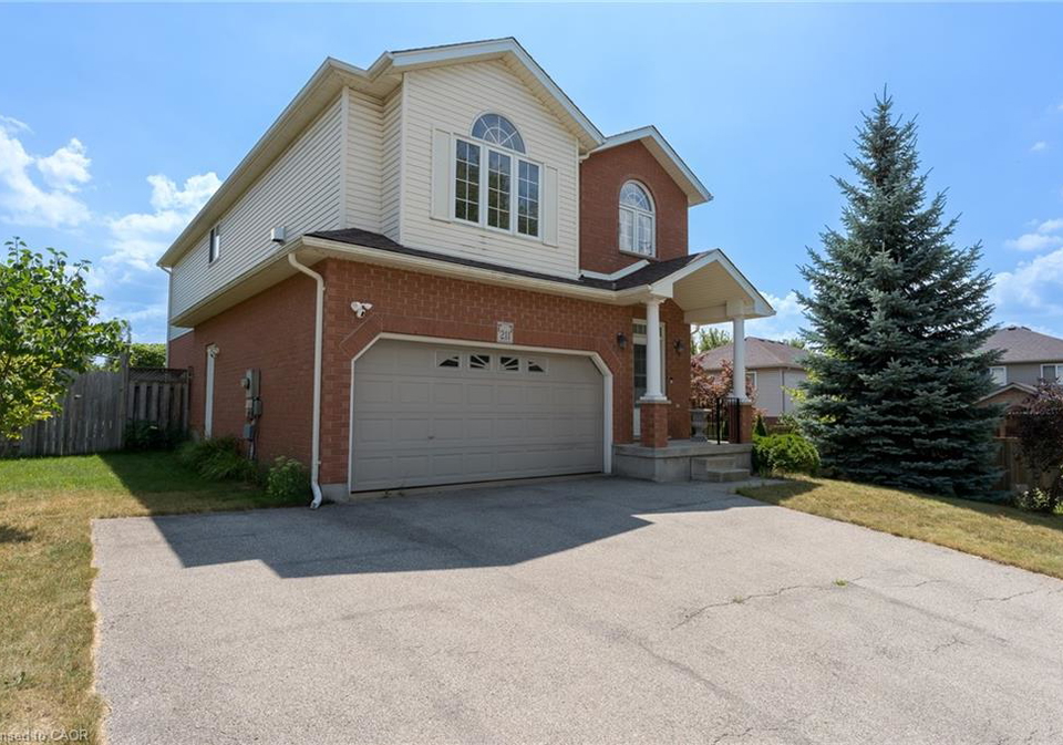 211-sleaford-street-waterloo-ontario-40859995