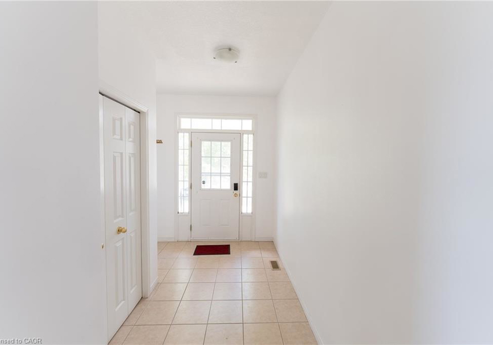 211-sleaford-street-waterloo-ontario-40859995
