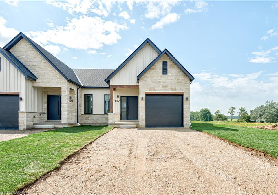 102-clayton-street-mitchell-ontario-40859998