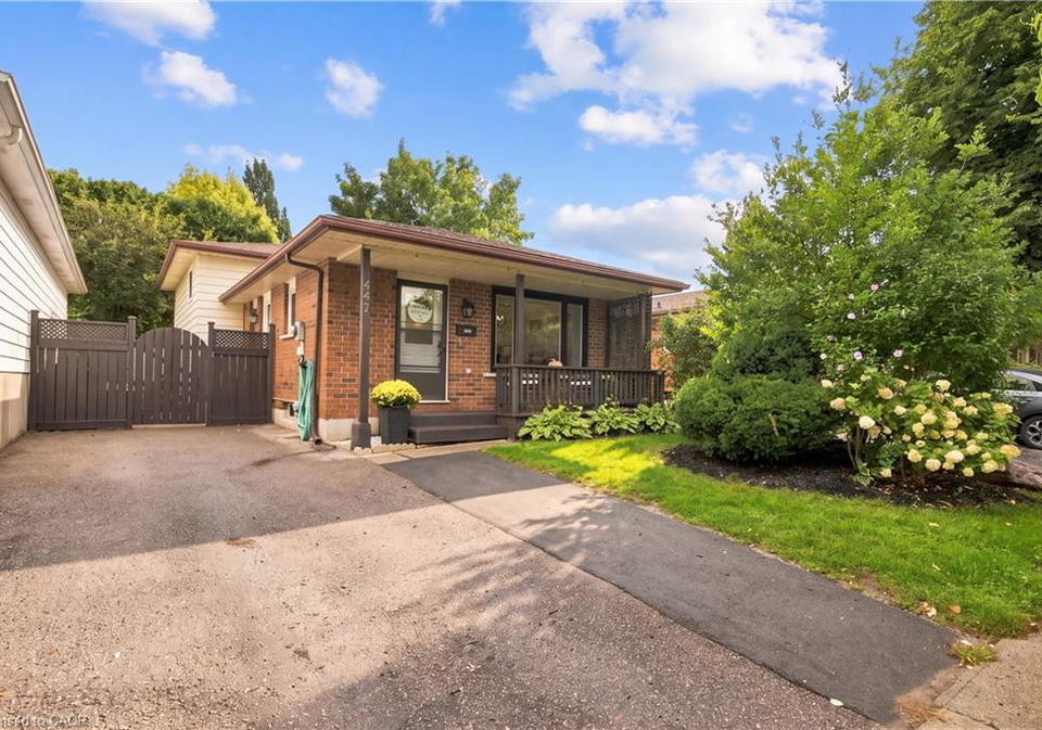 447-drummerhill-crescent-waterloo-ontario-40860020