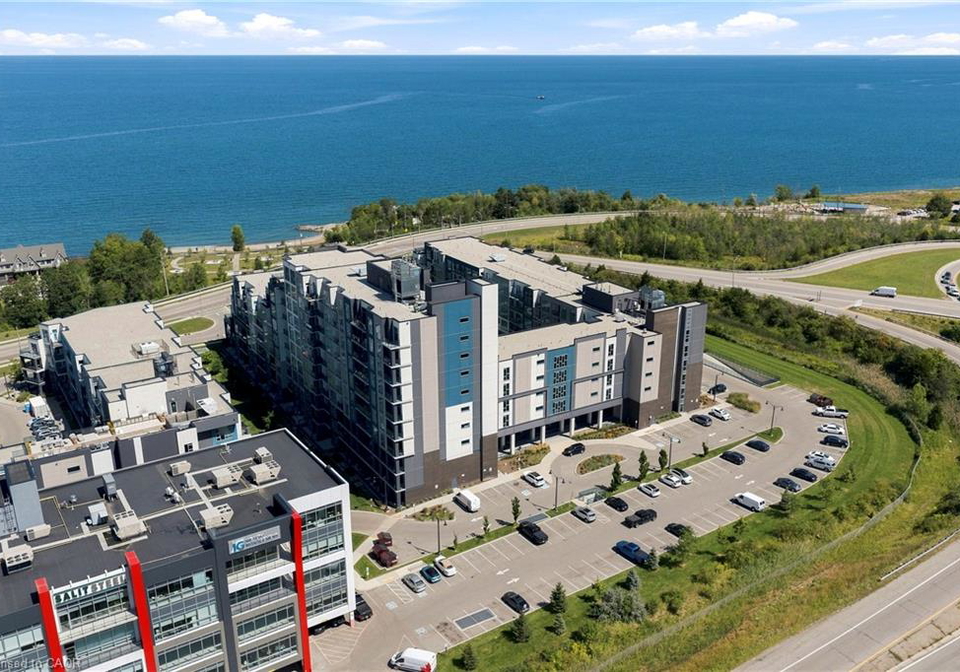 16-concord-place-grimsby-ontario-40860026