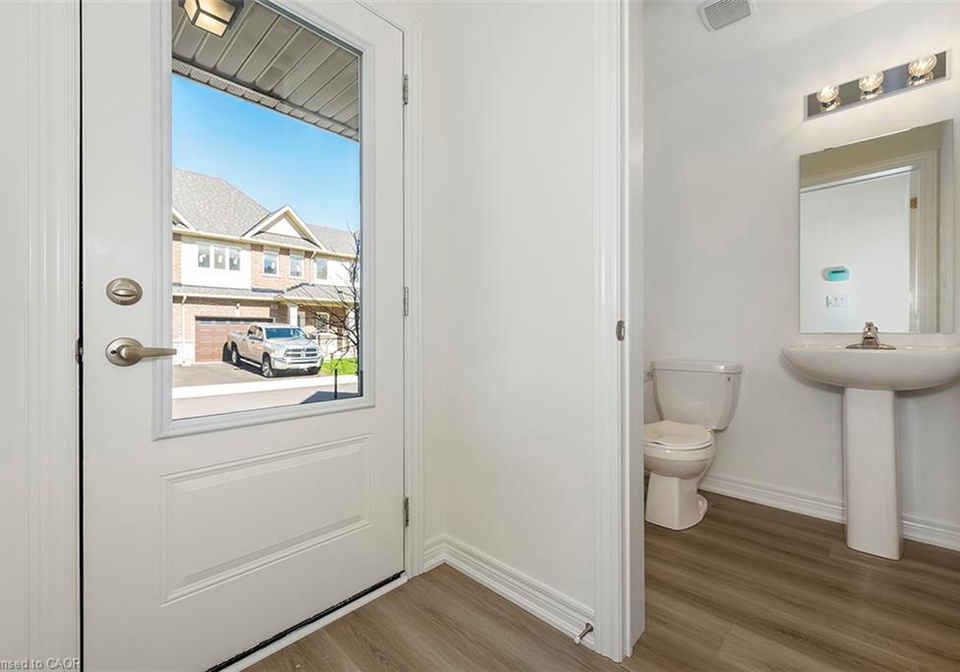 205-thames-way-mount-hope-ontario-40860029