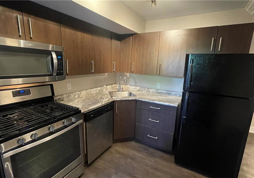 4-ottawa-street-n-hamilton-ontario-40860032