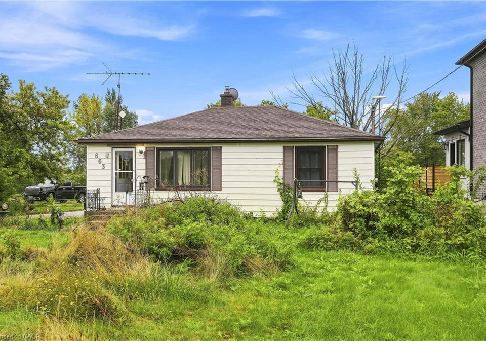663-ridge-road-w-grimsby-ontario-40860035