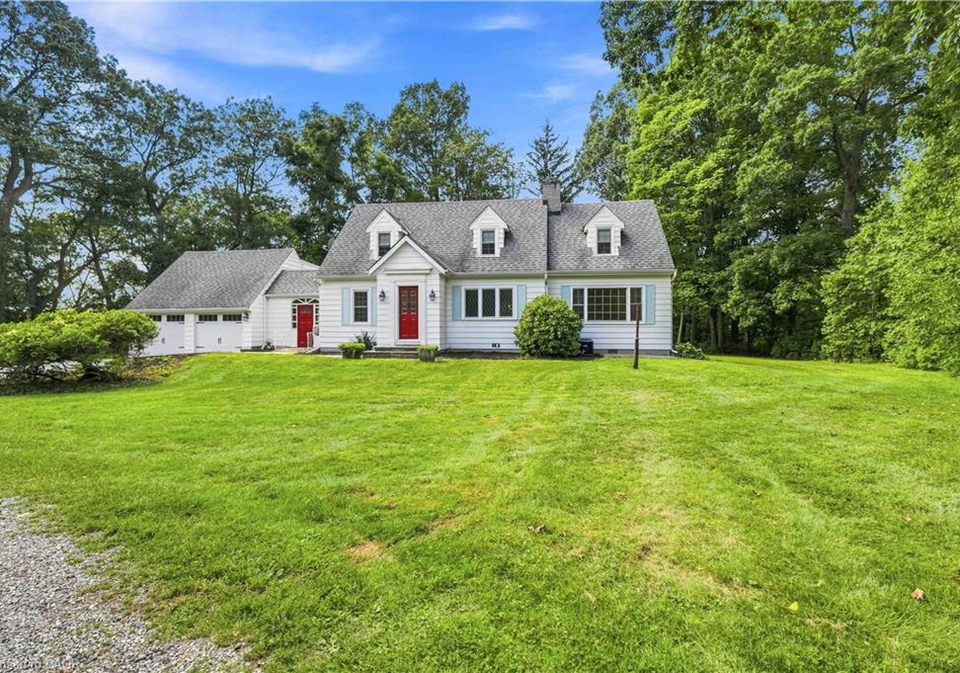 1537-gregory-road-st-catharines-ontario-40860036