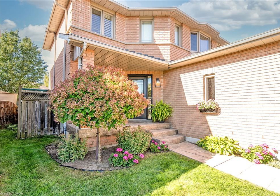 83-niska-drive-waterdown-ontario-40860042