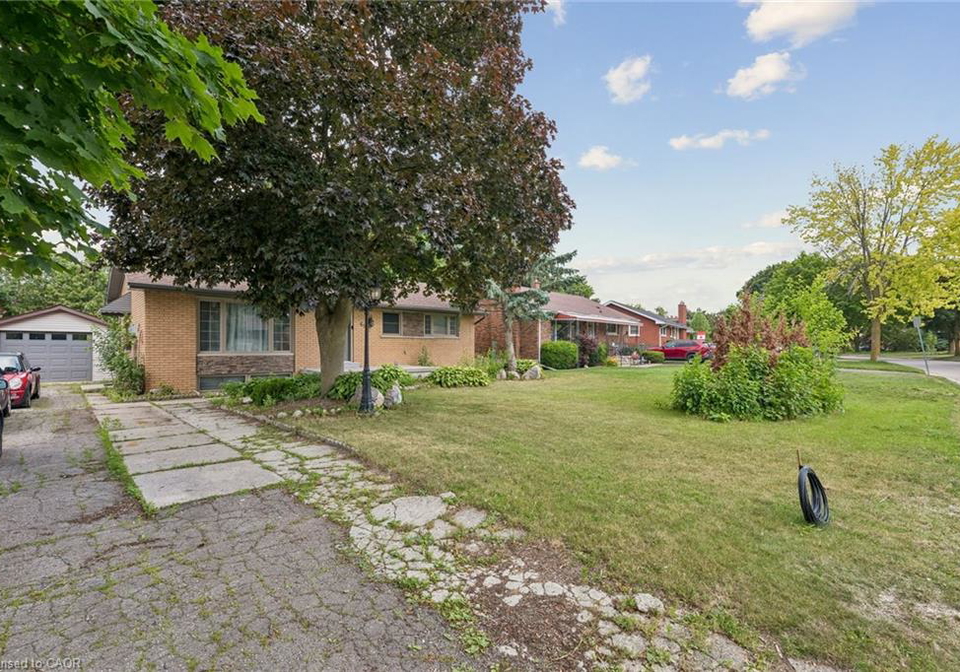 61-godfrey-drive-london-ontario-40860054