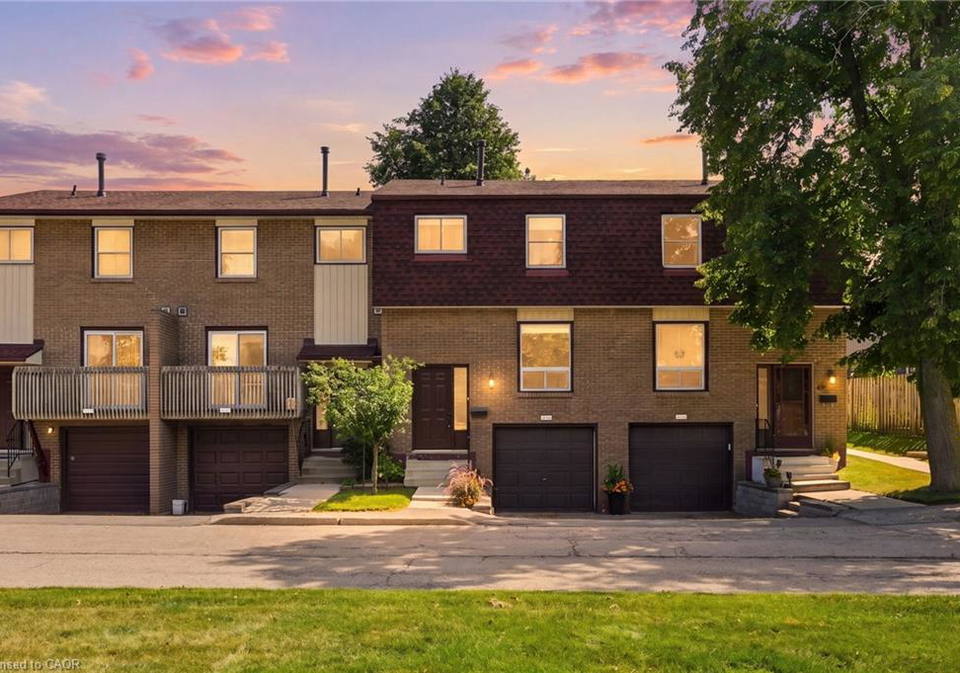 1115-paramount-drive-stoney-creek-ontario-40860081
