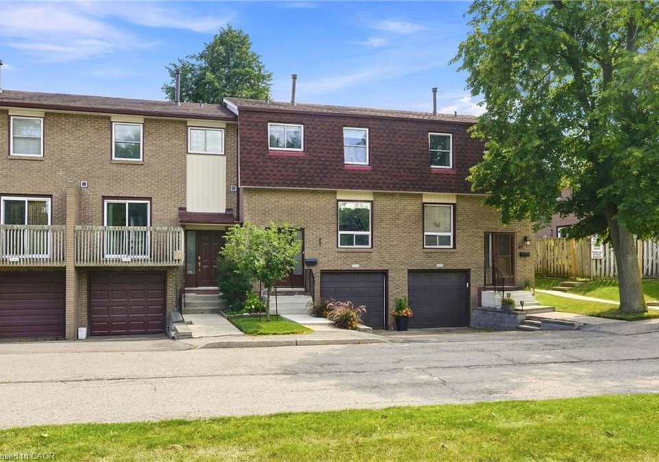 1115-paramount-drive-stoney-creek-ontario-40860081