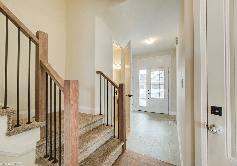 231-applewood-street-plattsville-ontario-40860092
