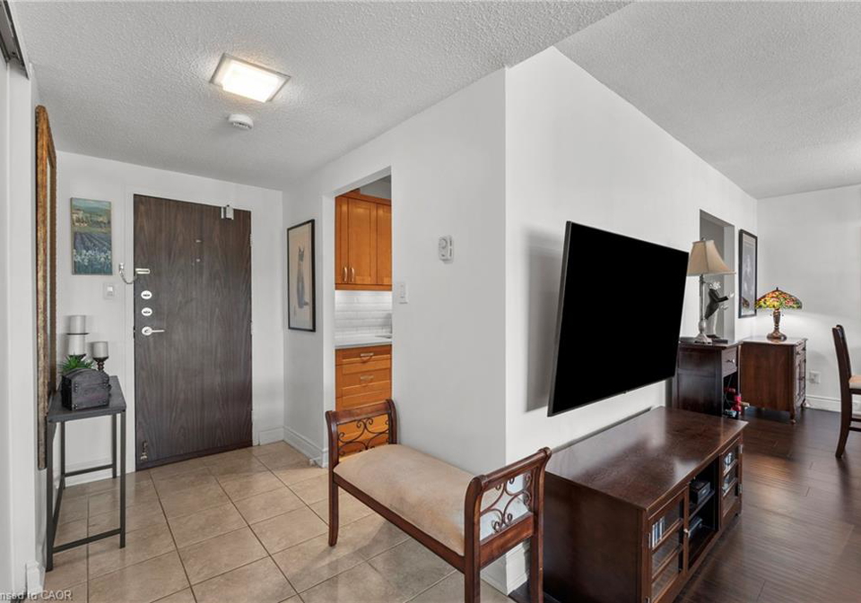 75-queen-street-n-hamilton-ontario-40860106