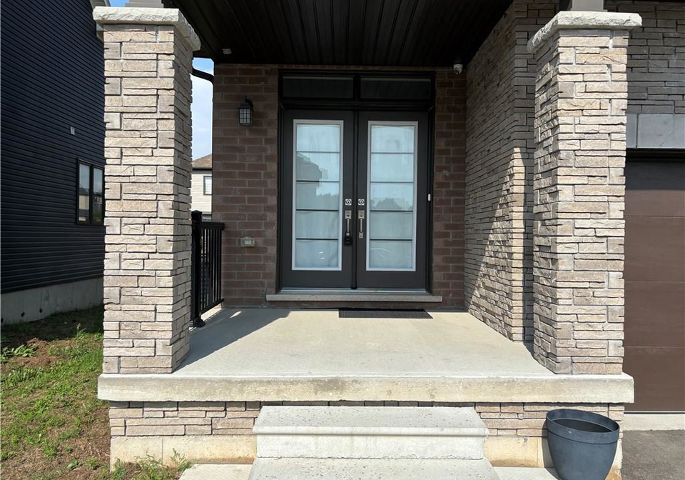 151-eva-drive-breslau-ontario-40860136