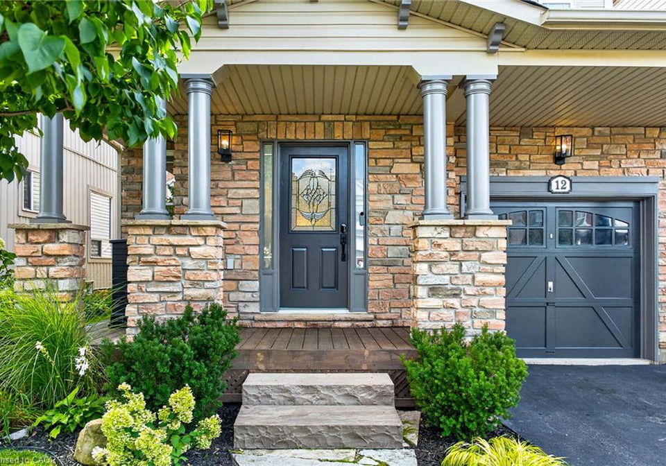 12-fiddlehead-crescent-waterdown-ontario-40860148