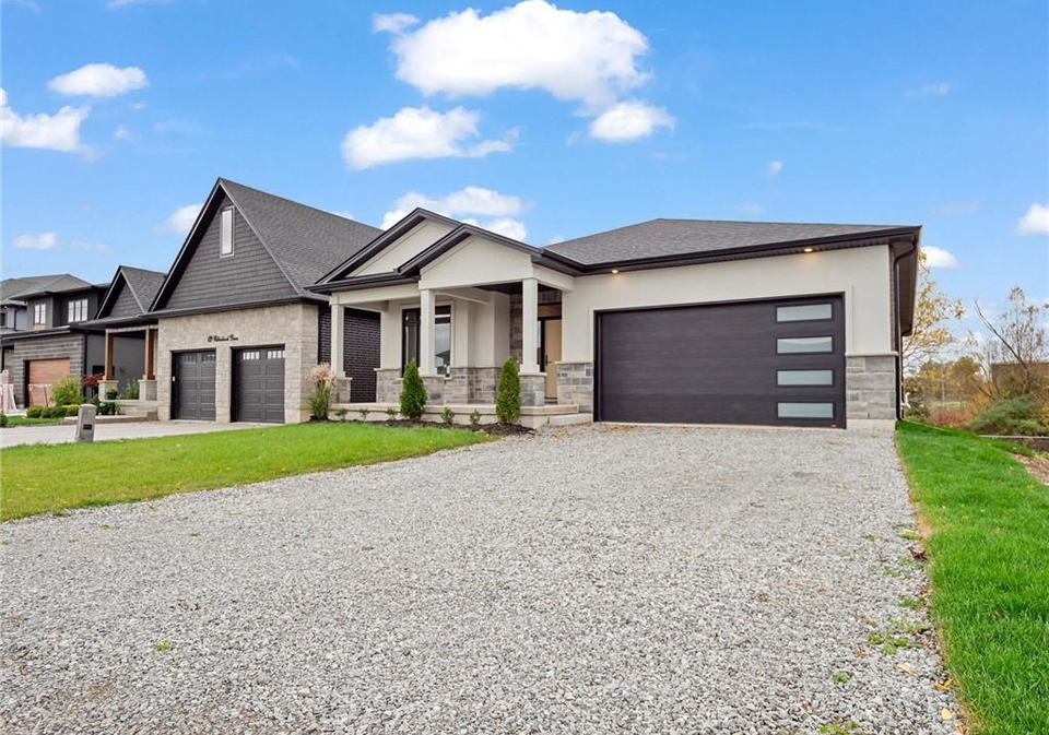 149-willowbrook-drive-welland-ontario-40860195
