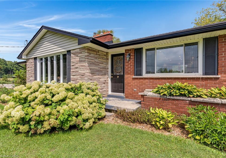 2172-centre-road-flamborough-ontario-40860208