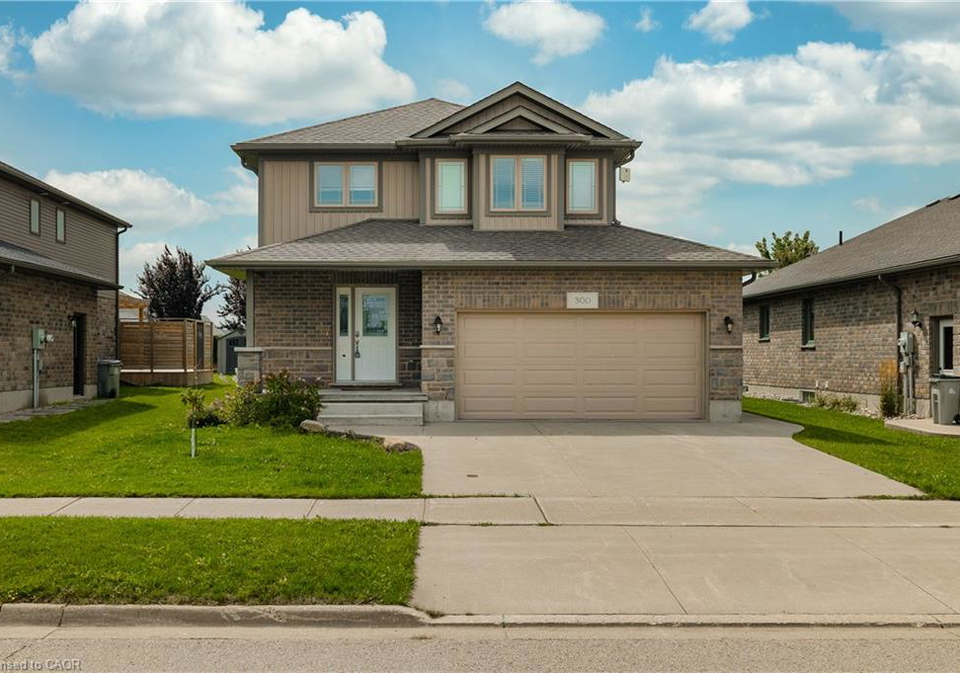 300-hutton-street-e-listowel-ontario-40860231