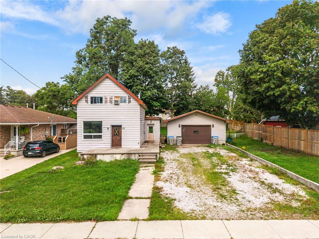 19-coleman-street-seaforth-ontario-40860233