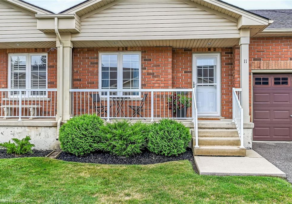 54-garden-avenue-brantford-ontario-40860247