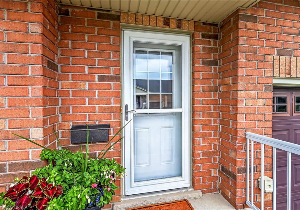 54-garden-avenue-brantford-ontario-40860247