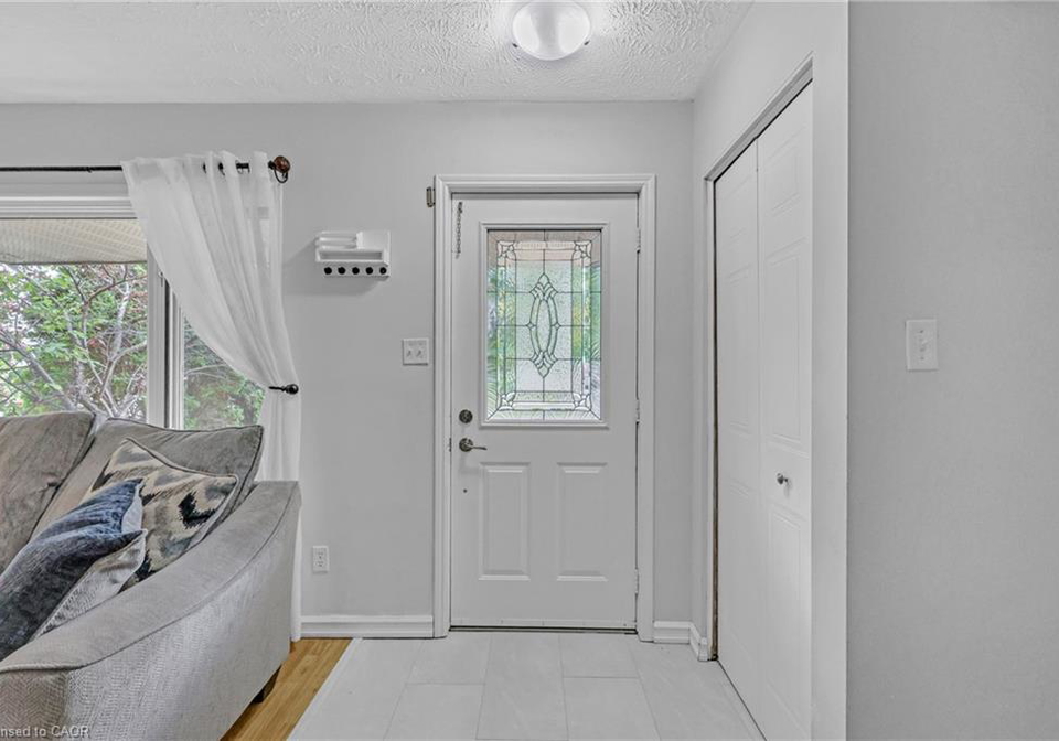 220-scott-road-cambridge-ontario-40860285
