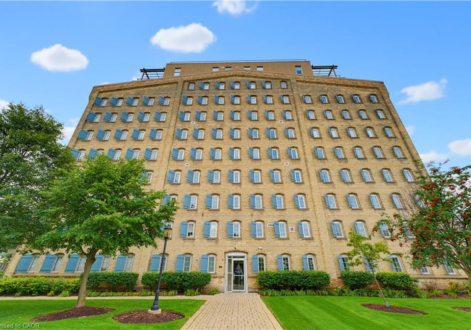 5-father-david-bauer-drive-waterloo-ontario-40860288