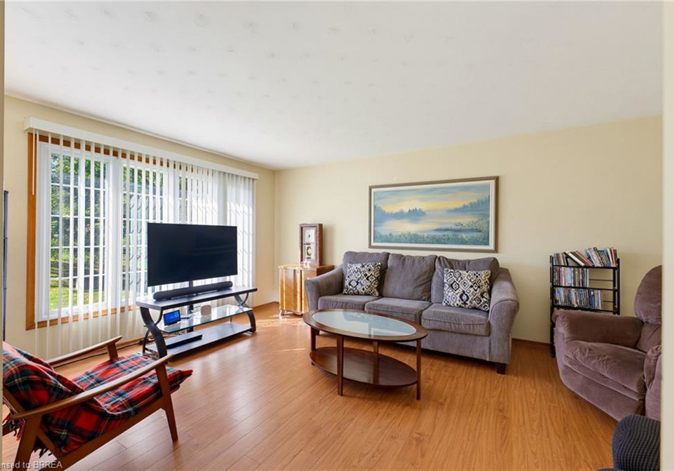 279-highway-5-st-george-ontario-40860329
