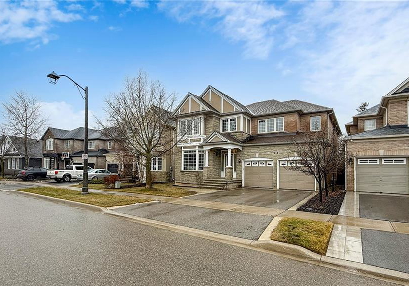 2258-rochester-circle-oakville-ontario-40860333