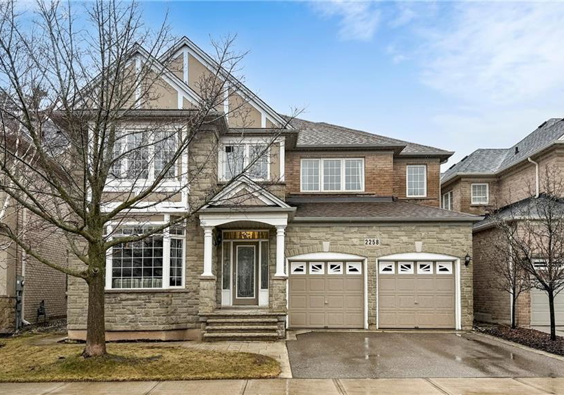 2258-rochester-circle-oakville-ontario-40860333