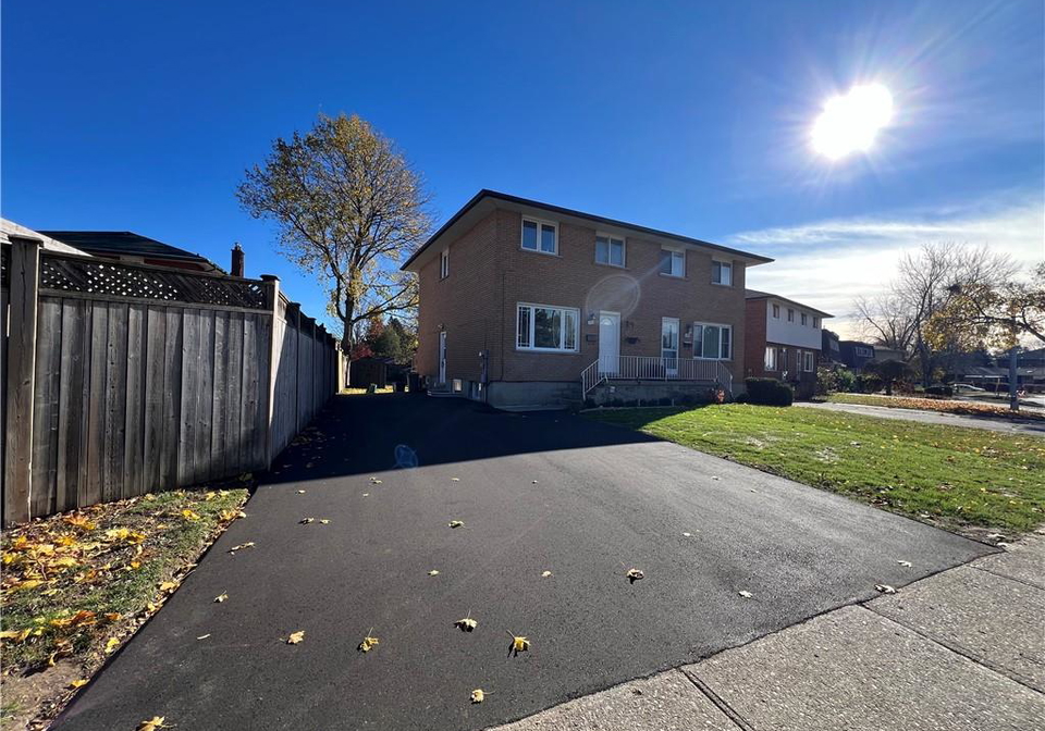 171-kinzie-avenue-kitchener-ontario-40860376