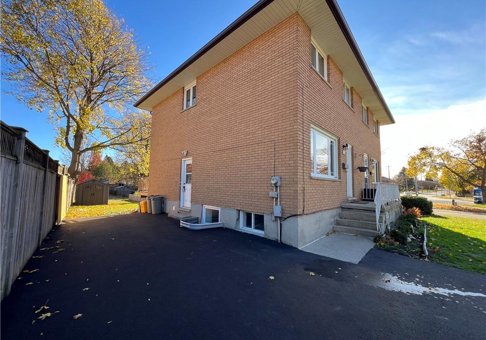 171-kinzie-avenue-kitchener-ontario-40860376