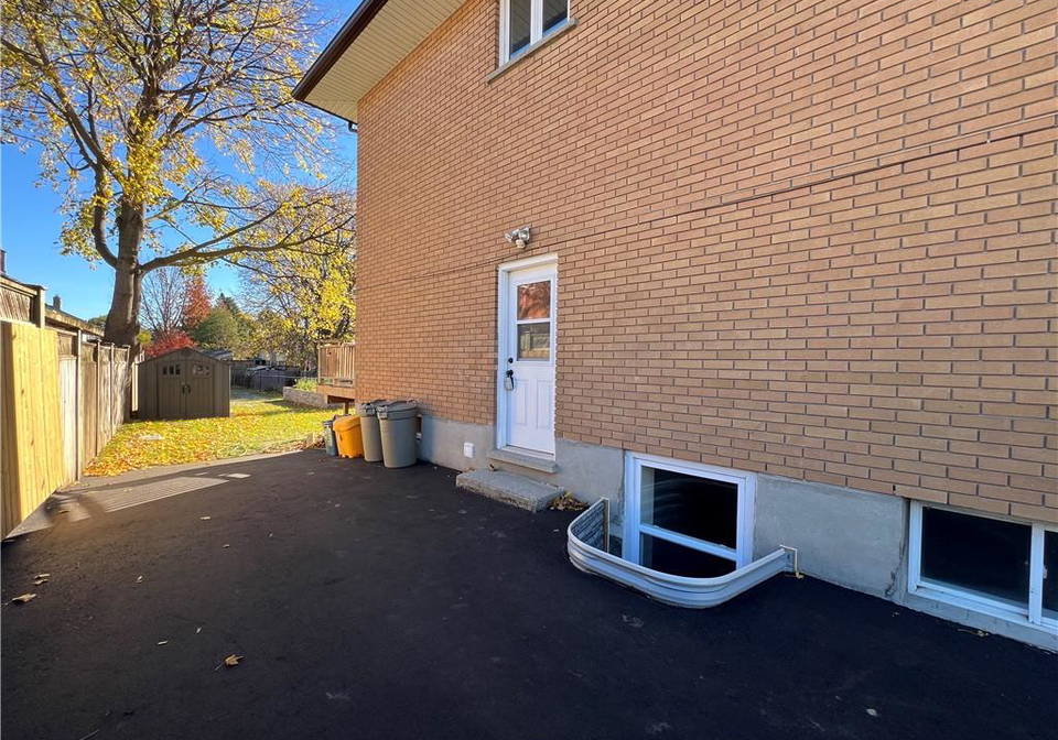 171-kinzie-avenue-kitchener-ontario-40860376