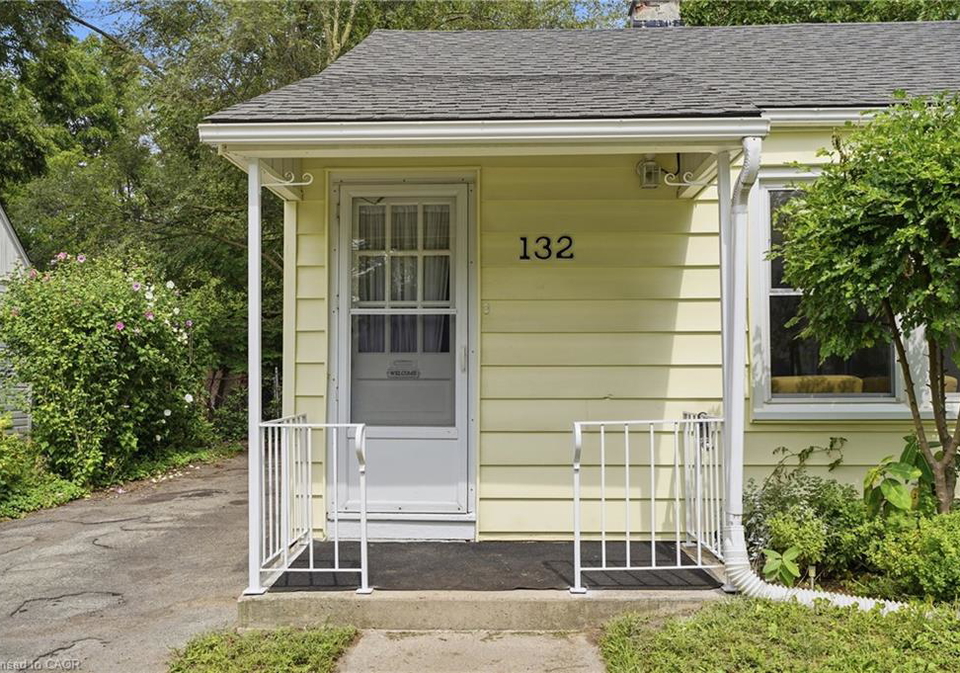 132-spadina-road-e-kitchener-ontario-40860378