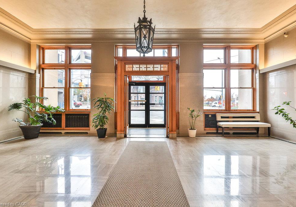 404-king-street-w-kitchener-ontario-40860456