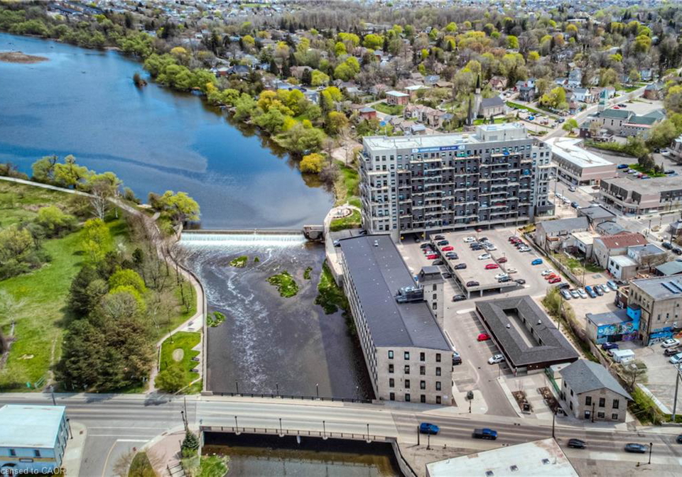 19-guelph-avenue-cambridge-ontario-40860463