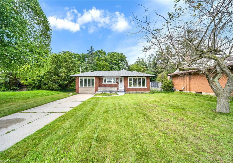 284-cedar-crescent-cambridge-ontario-40860486