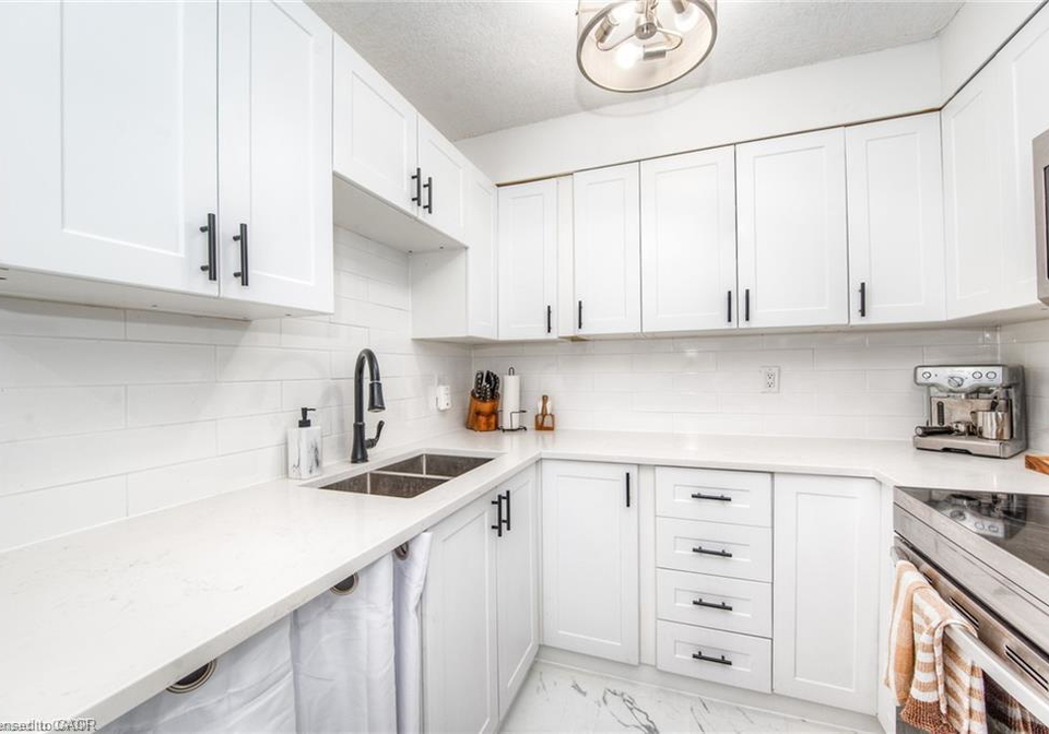 225-harvard-place-waterloo-ontario-40860574