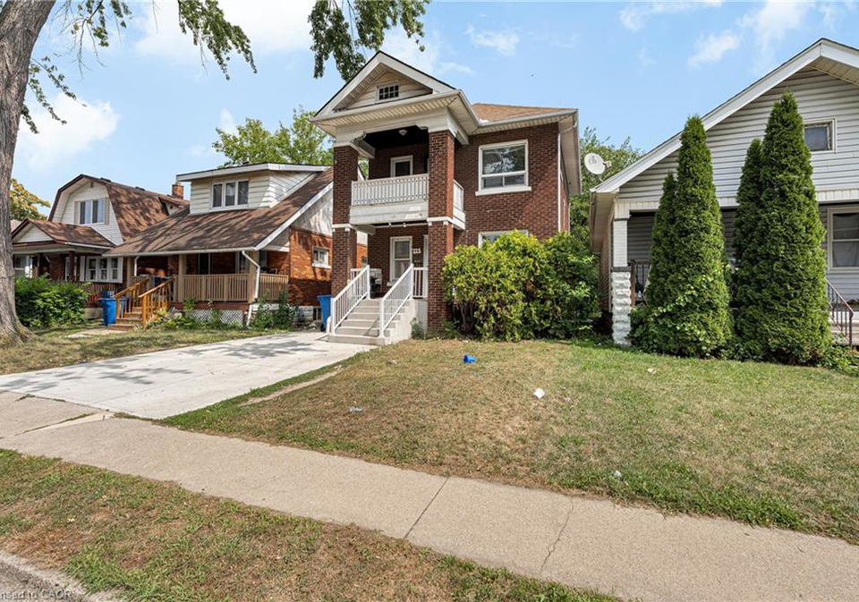 374-josephine-avenue-windsor-ontario-40860595