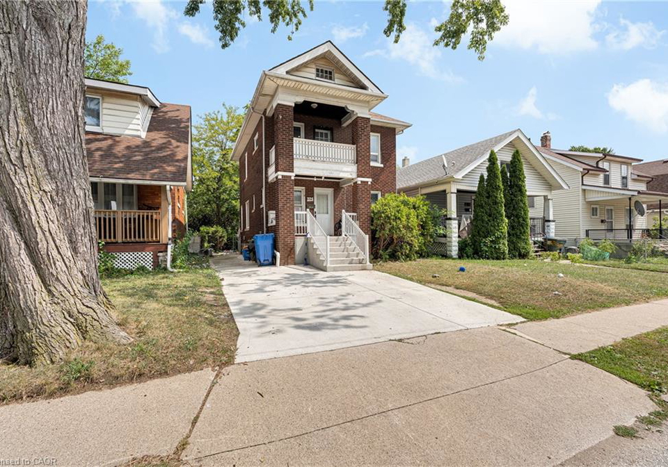 374-josephine-avenue-windsor-ontario-40860595