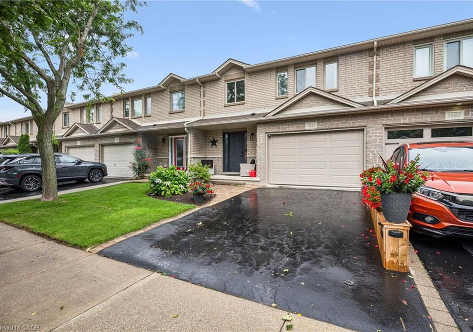 1261-stephenson-drive-burlington-ontario-40860625