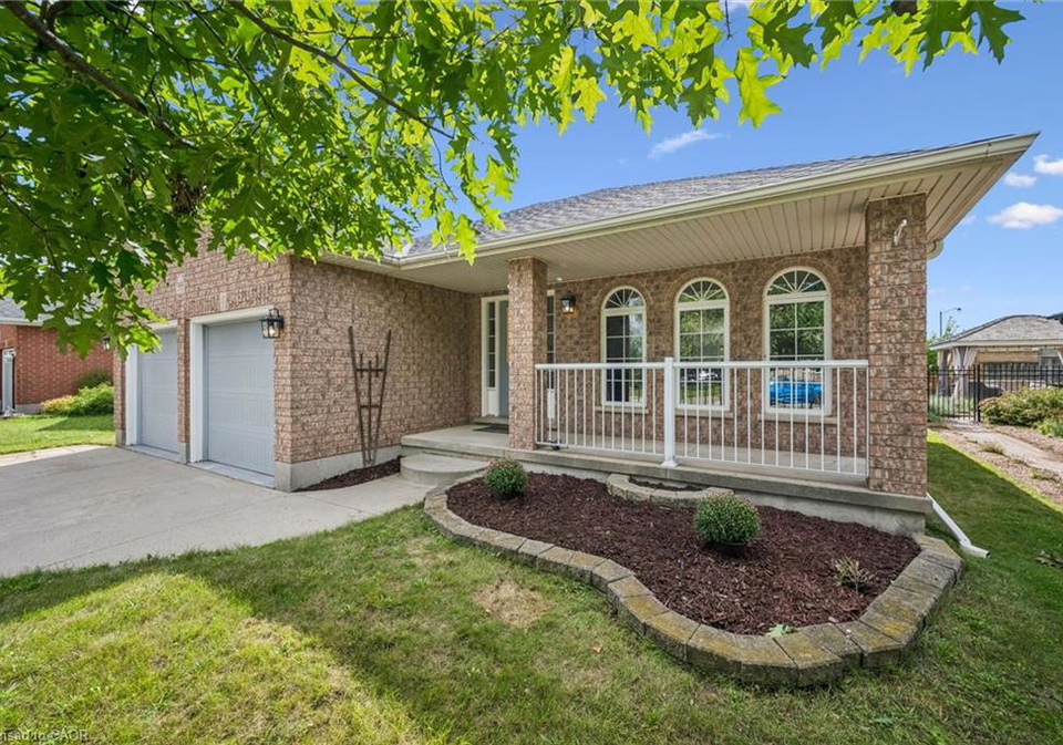 99-westcliff-way-cambridge-ontario-40860630