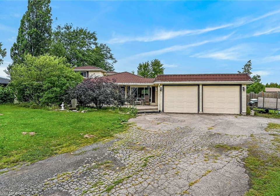 3266-golf-club-road-glanbrook-ontario-40860640