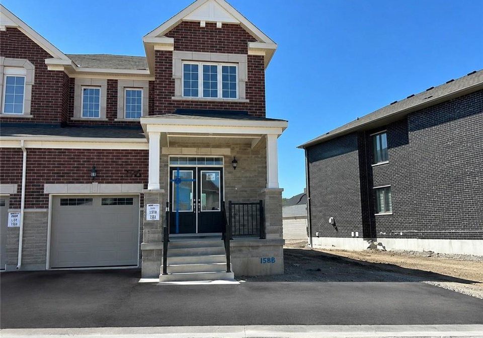 196-histand-trail-kitchener-ontario-40860668