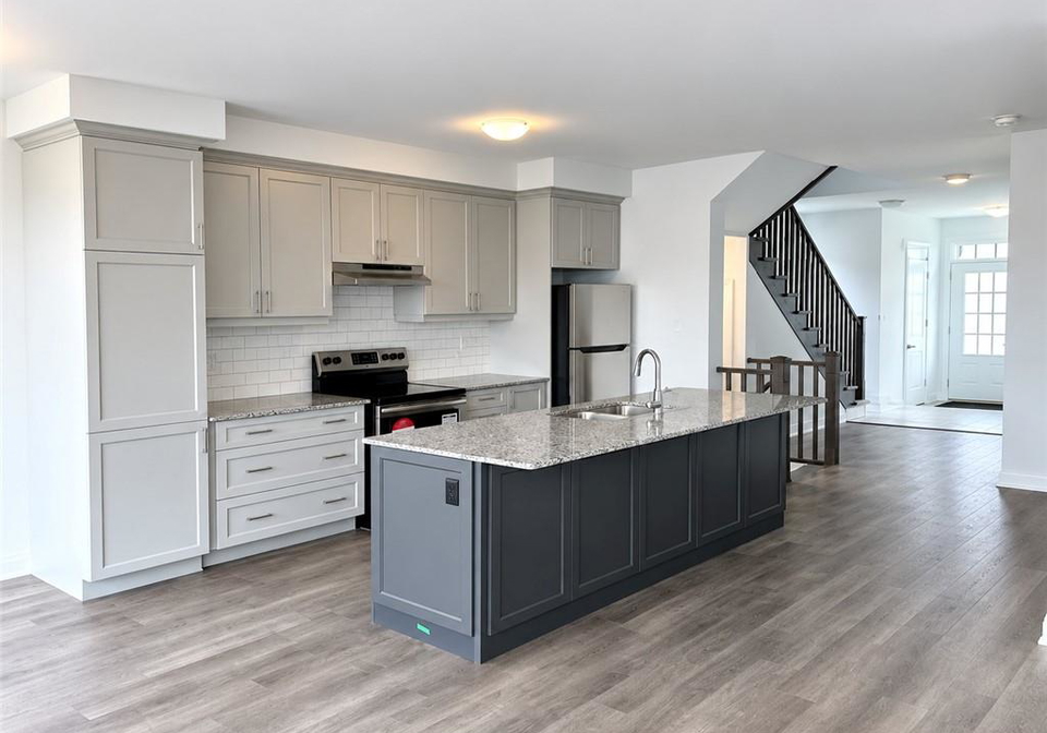 196-histand-trail-kitchener-ontario-40860668