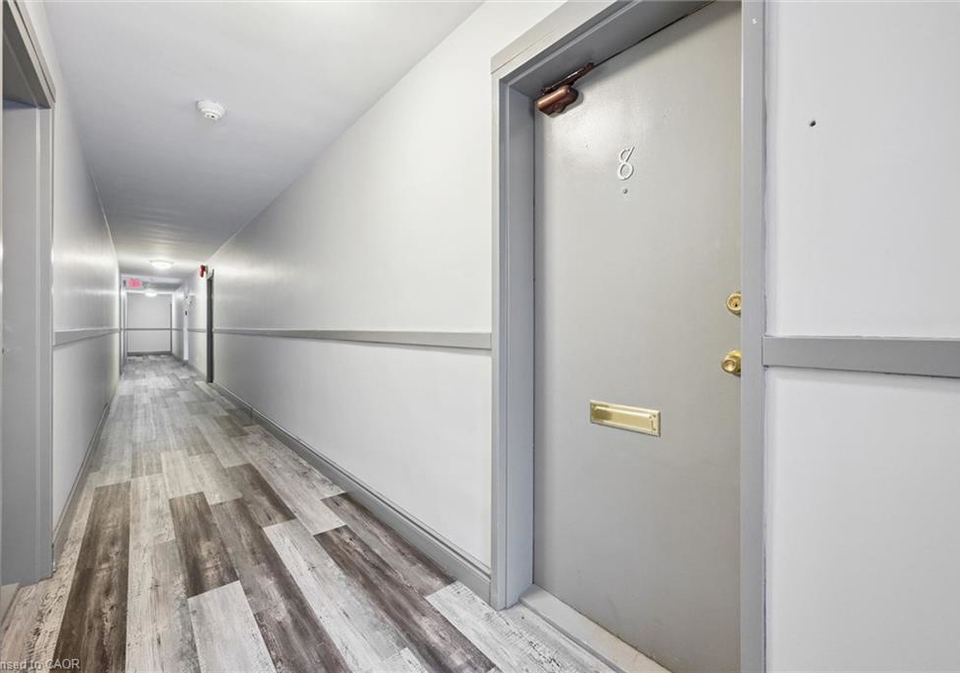 25-walton-avenue-kitchener-ontario-40860674