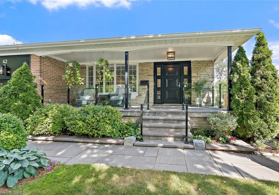 42-oxenden-crescent-etobicoke-ontario-40860678