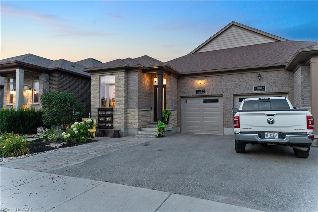 98-woodberry-crescent-elmira-ontario-40860679