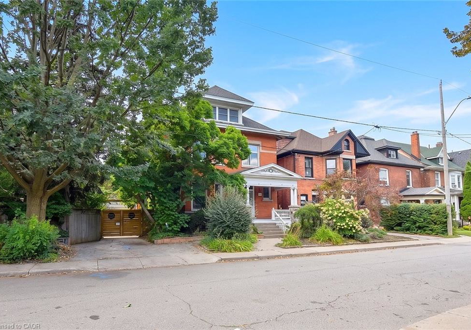 34-holton-avenue-s-hamilton-ontario-40860685